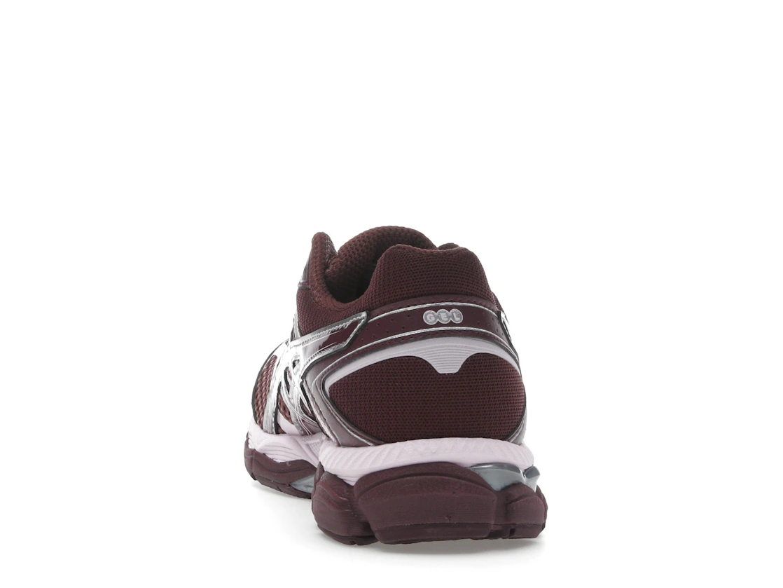 Vue 27 de ASICS Gel-Cumulus 16 Burgundy Pink