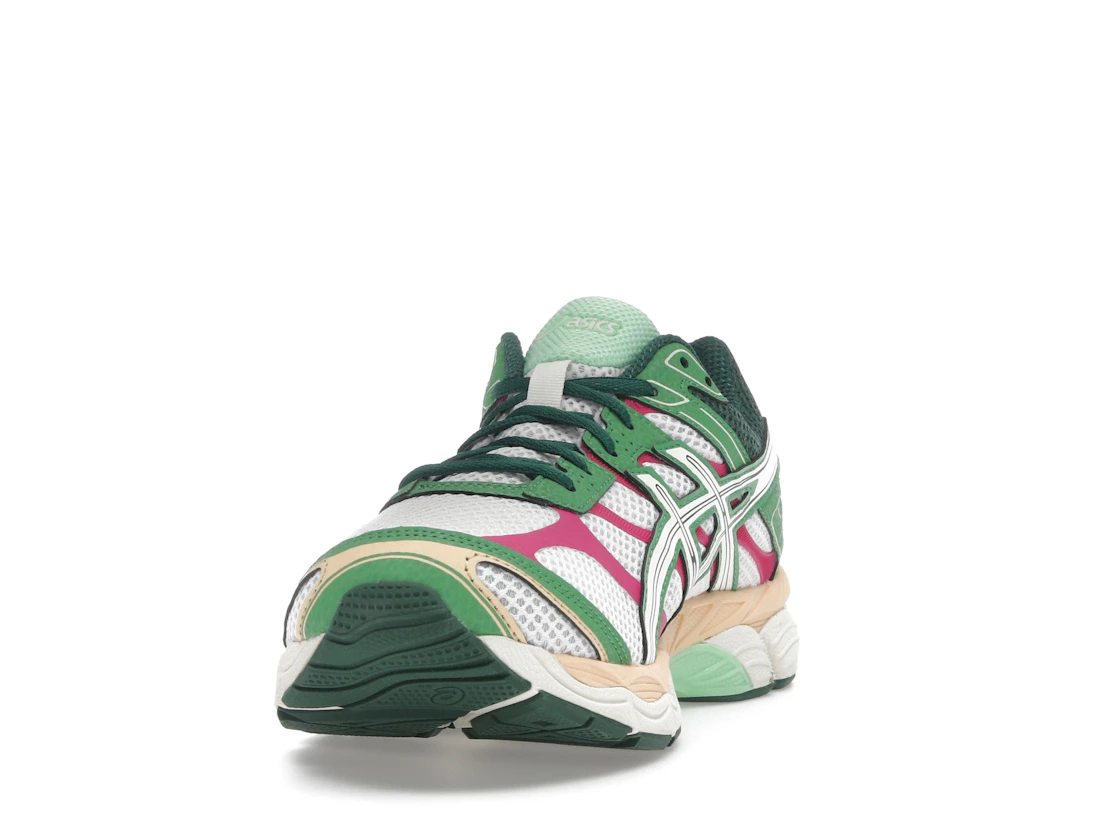 Vue 12 de ASICS Gel-Cumulus 16 Green Cream Ivory