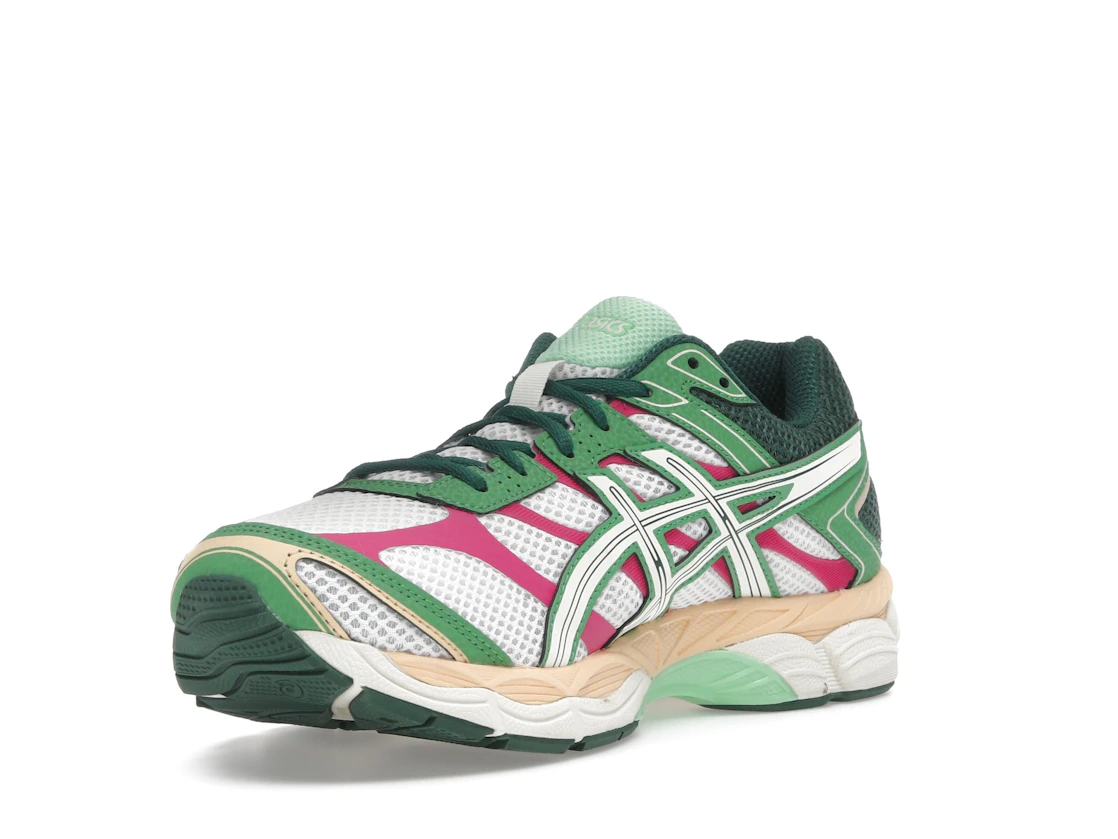 Vue 14 de ASICS Gel-Cumulus 16 Green Cream Ivory