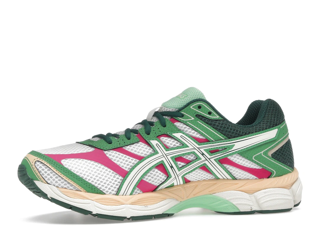 Vue 17 de ASICS Gel-Cumulus 16 Green Cream Ivory