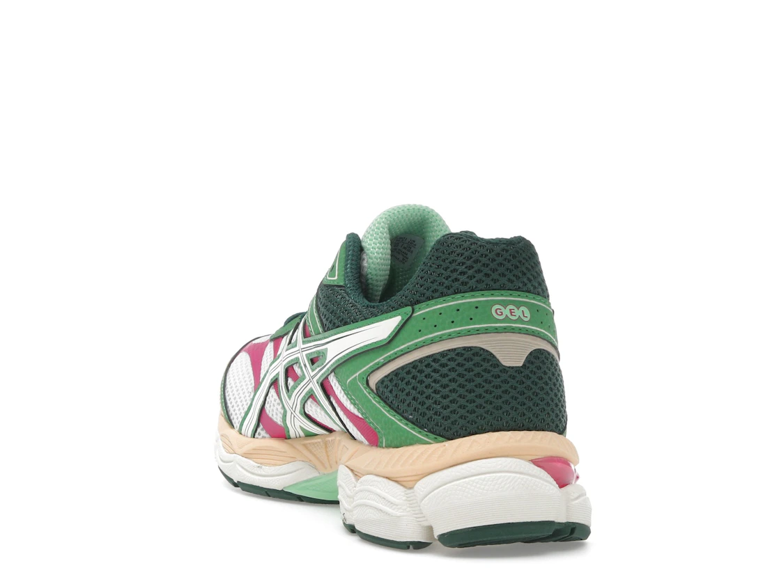 Vue 26 de ASICS Gel-Cumulus 16 Green Cream Ivory