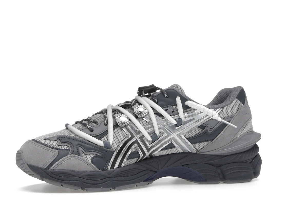 Vue 17 de ASICS Gel-Cumulus 16 TOGA Grey Black Pure Silver