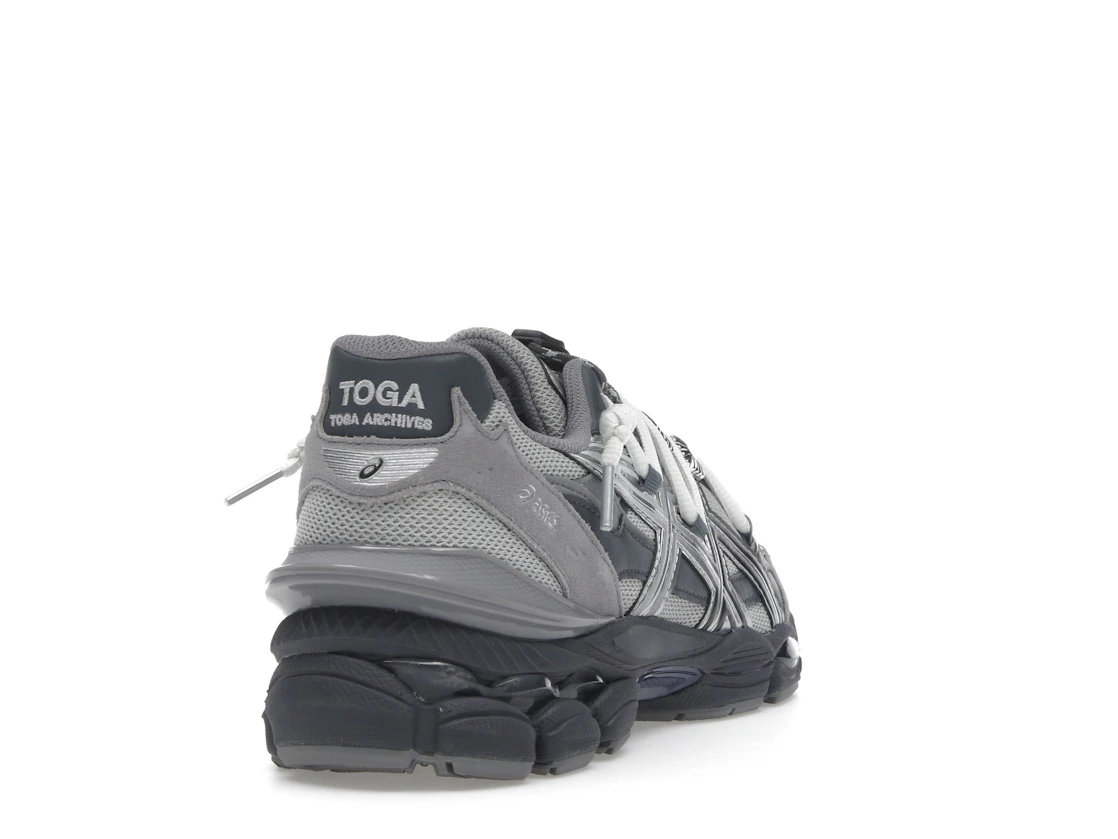 Vue 30 de ASICS Gel-Cumulus 16 TOGA Grey Black Pure Silver