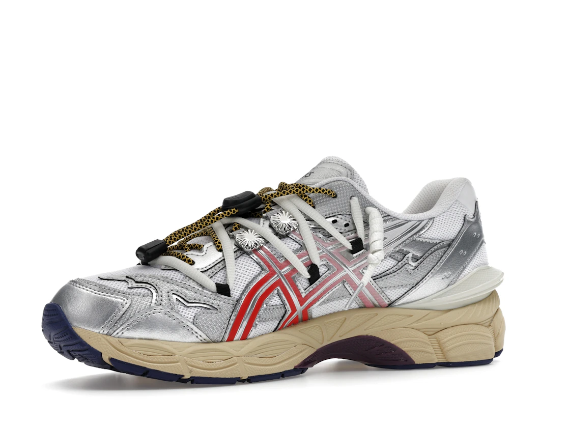 Vue 16 de ASICS Gel-Cumulus 16 TOGA White Red Pure Silver