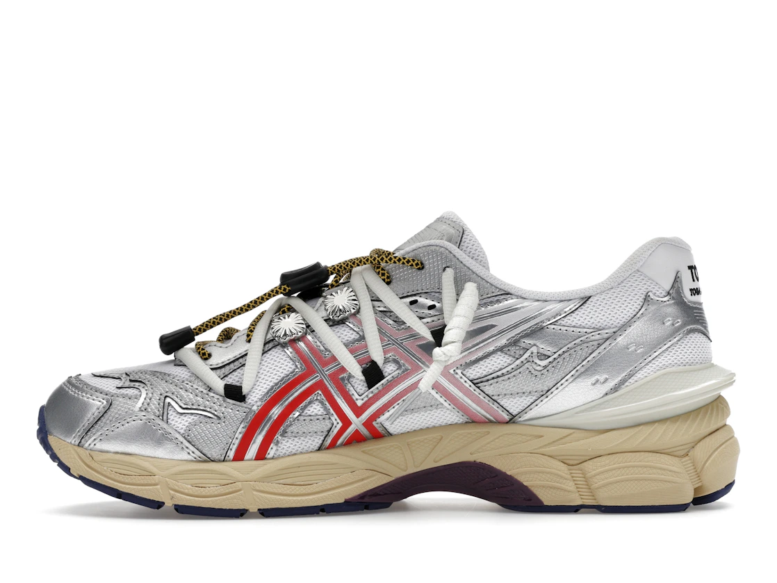 Vue 19 de ASICS Gel-Cumulus 16 TOGA White Red Pure Silver