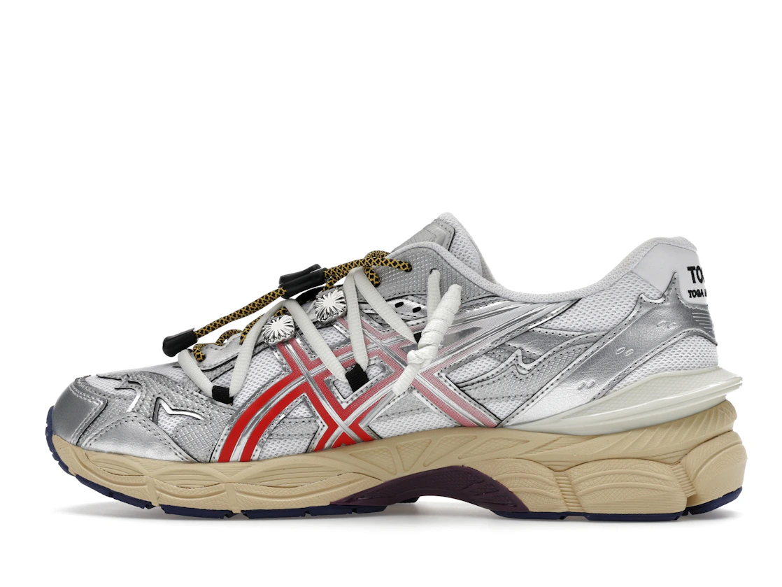 Vue 20 de ASICS Gel-Cumulus 16 TOGA White Red Pure Silver