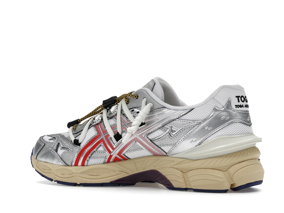 Vue 22 de ASICS Gel-Cumulus 16 TOGA White Red Pure Silver