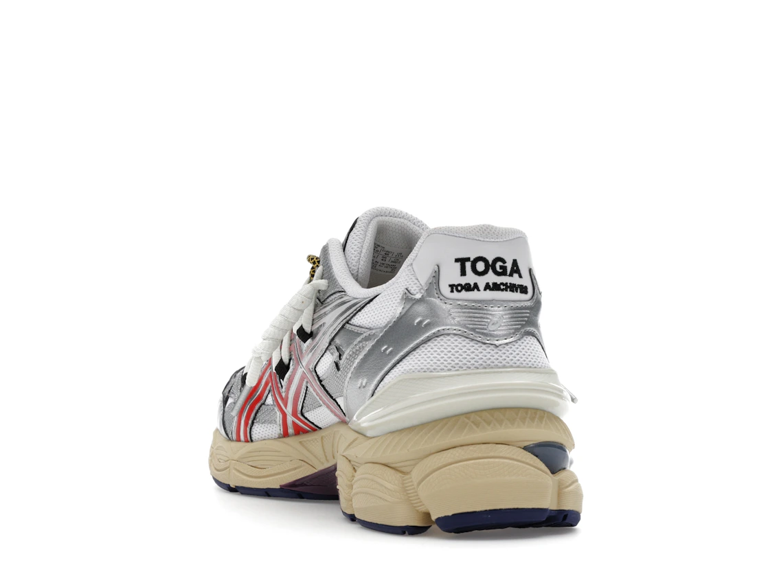 Vue 26 de ASICS Gel-Cumulus 16 TOGA White Red Pure Silver
