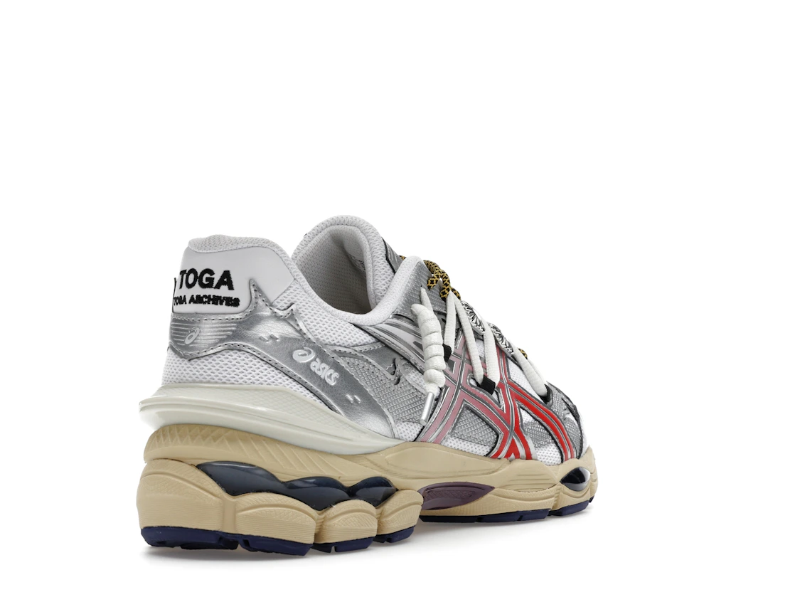 Vue 31 de ASICS Gel-Cumulus 16 TOGA White Red Pure Silver