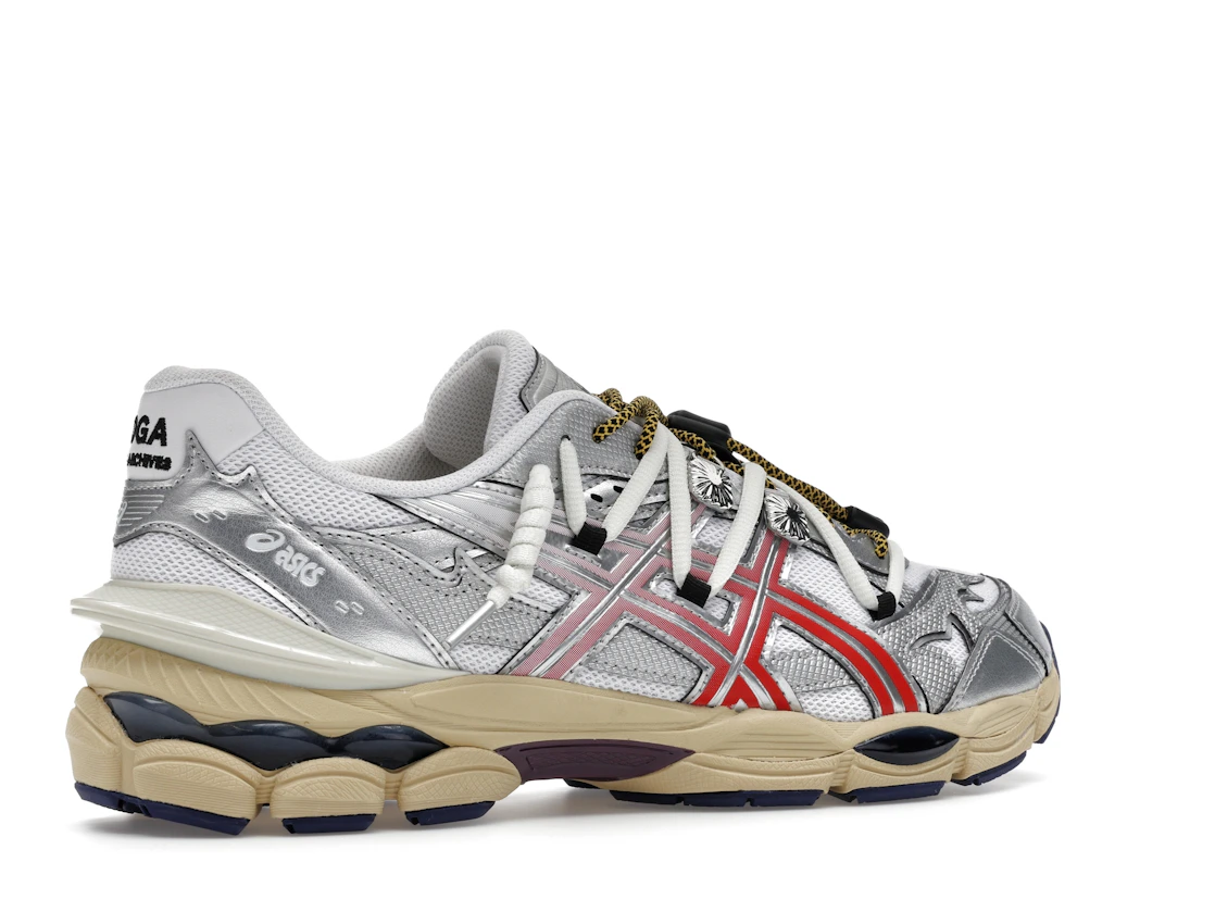 Vue 34 de ASICS Gel-Cumulus 16 TOGA White Red Pure Silver