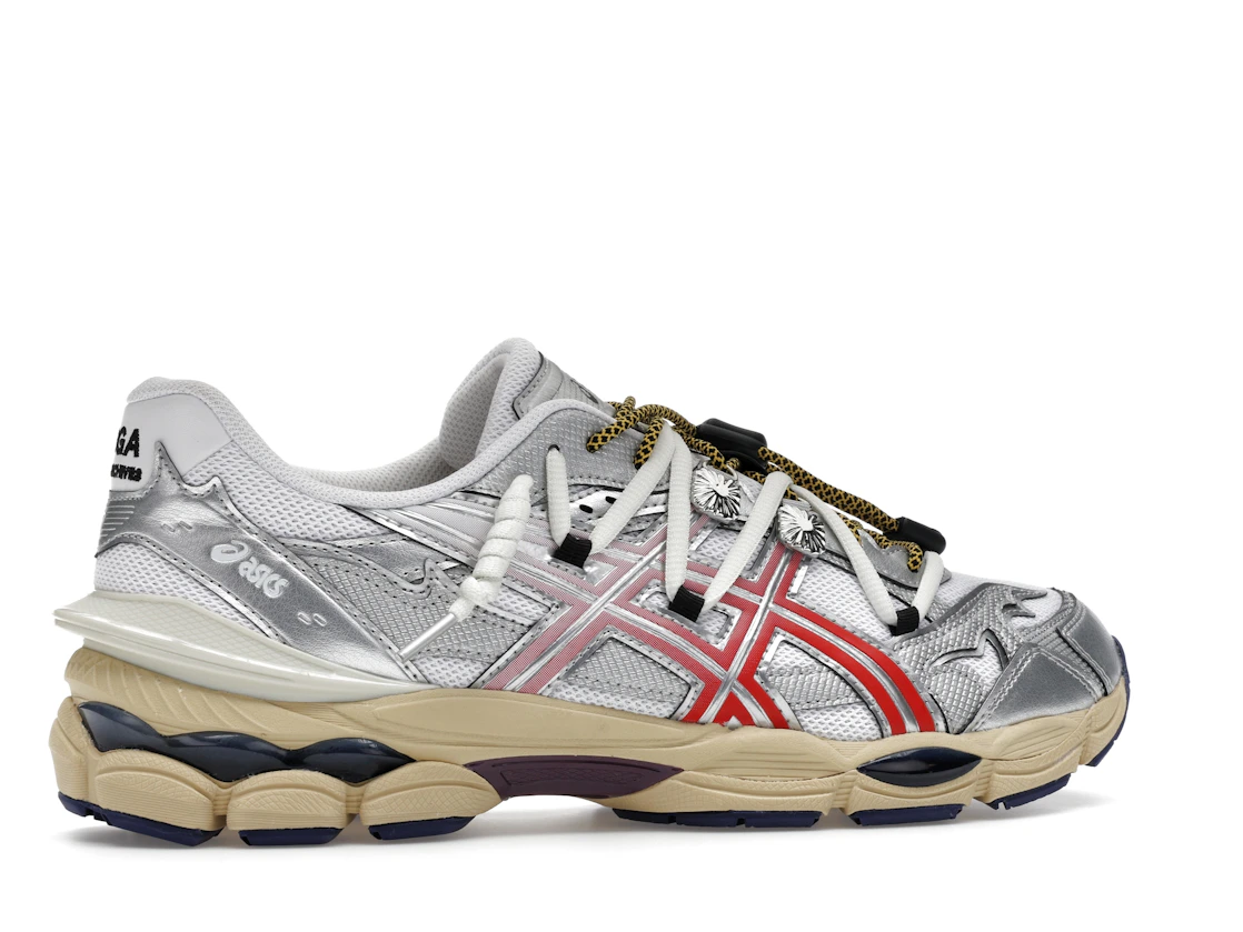 Vue 35 de ASICS Gel-Cumulus 16 TOGA White Red Pure Silver