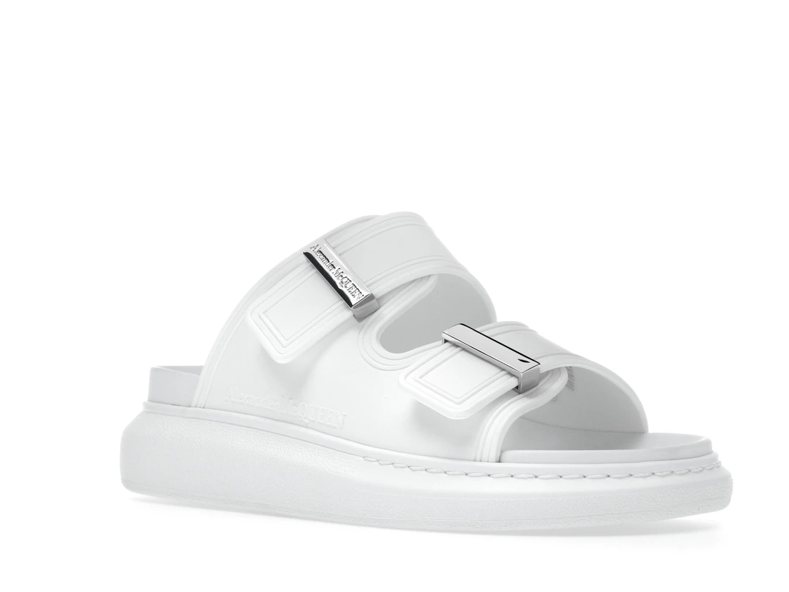 Vue 5 de Alexander McQueen Hybrid Buckled Rubber Sandals White 