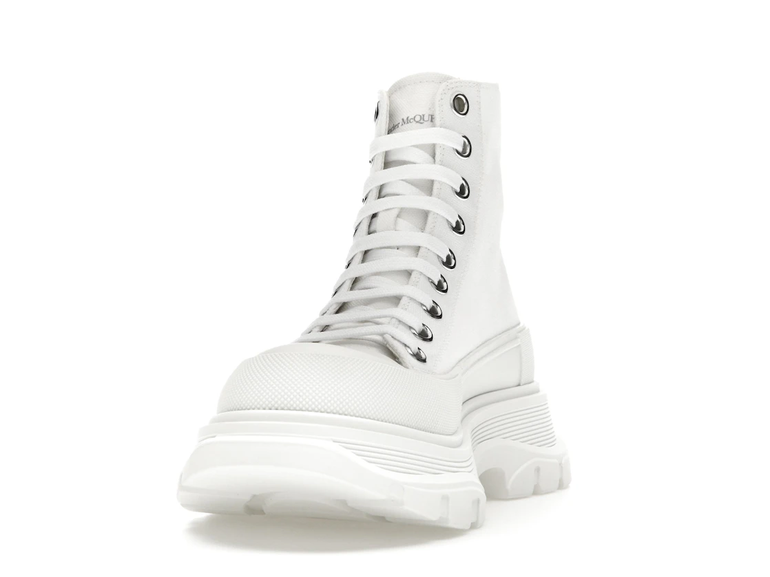 Vue 12 de Alexander McQueen Tread Slick Boot Canvas White White 