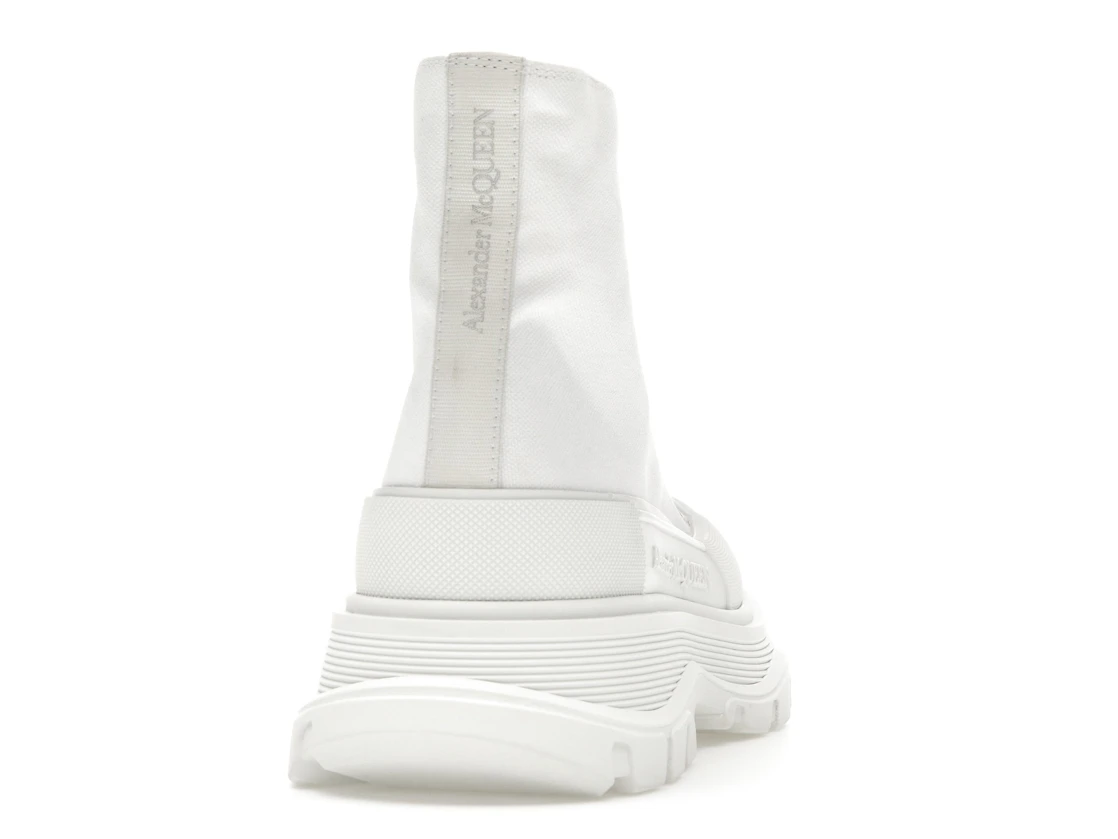 Vue 29 de Alexander McQueen Tread Slick Boot Canvas White White 