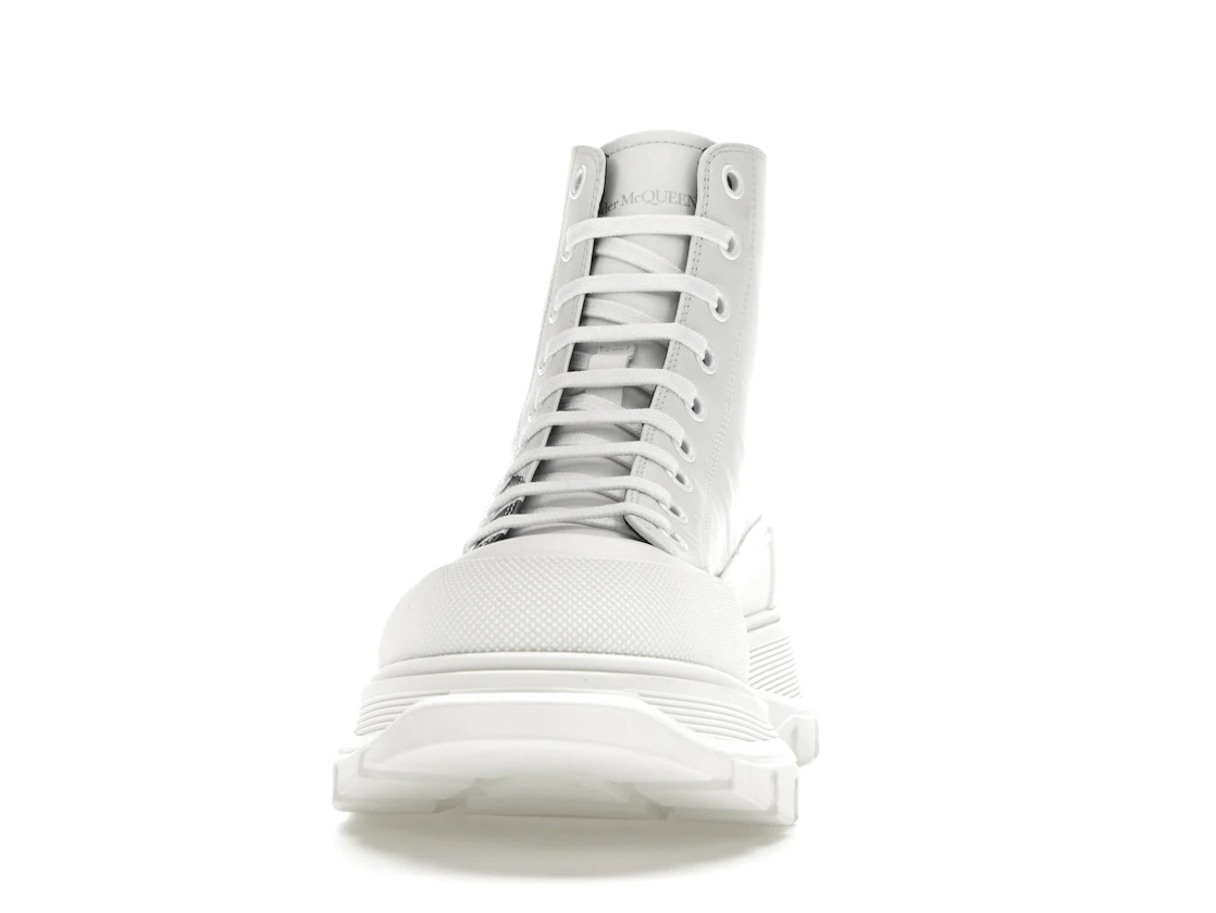 Vue 11 de Alexander McQueen Tread Slick Boot Graffiti Optic White