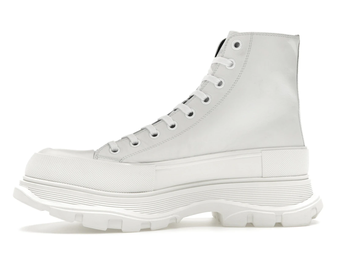 Vue 18 de Alexander McQueen Tread Slick Boot Graffiti Optic White