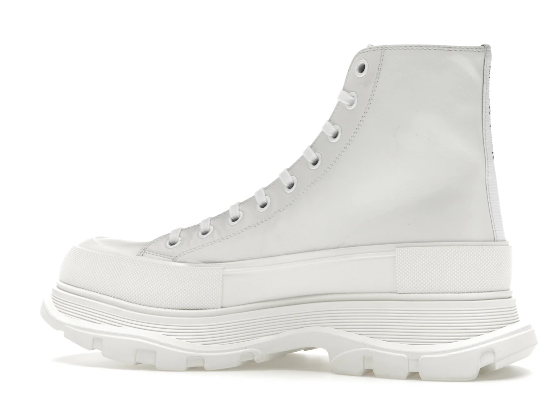 Vue 21 de Alexander McQueen Tread Slick Boot Graffiti Optic White