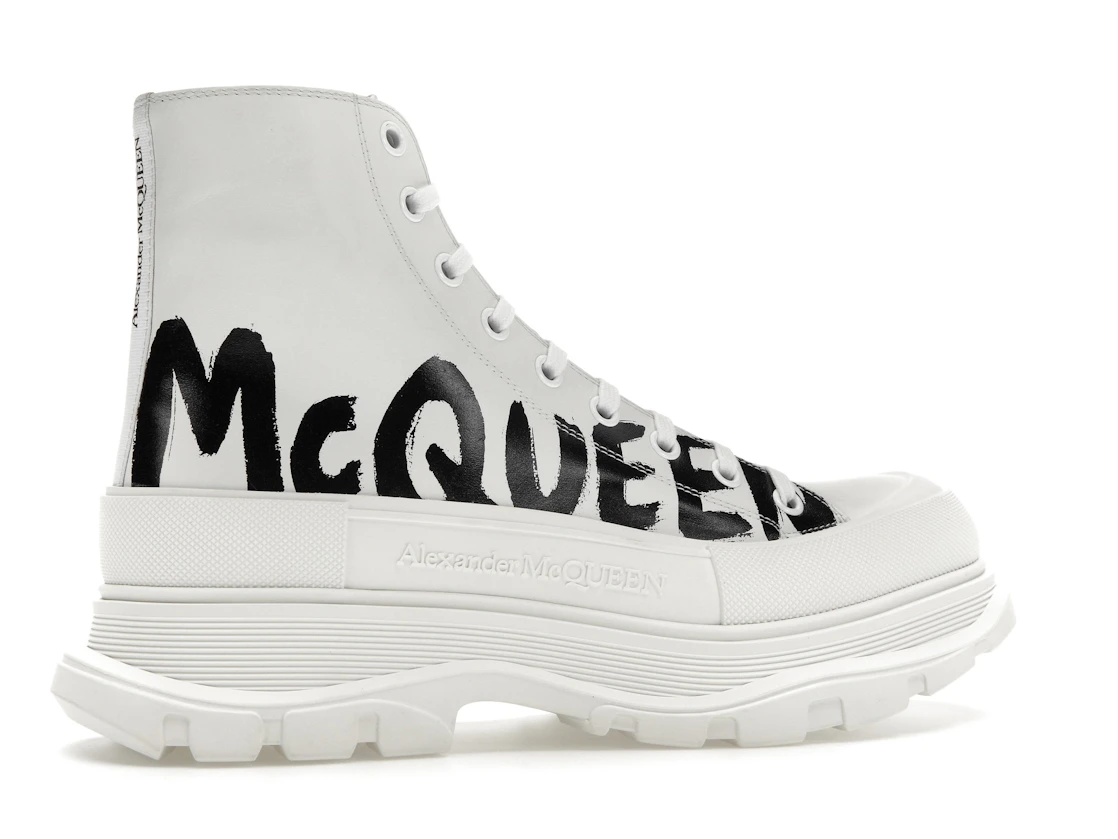 Vue 35 de Alexander McQueen Tread Slick Boot Graffiti Optic White