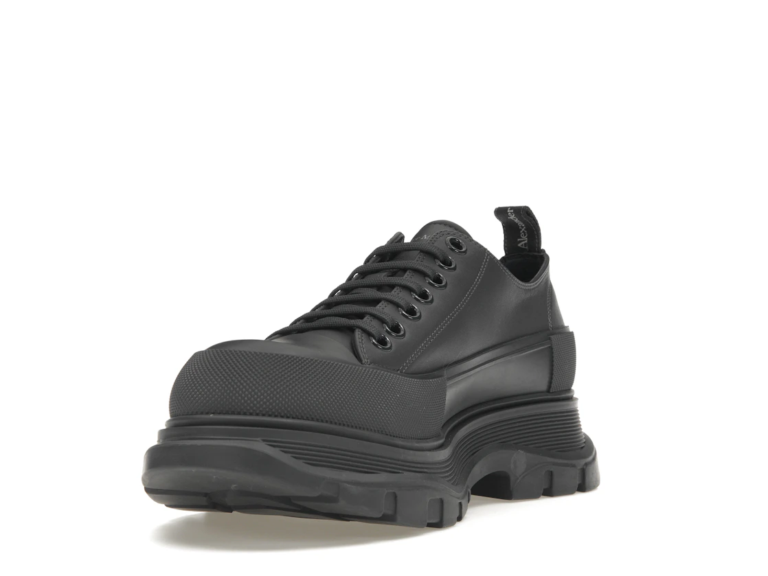 Vue 13 de Alexander McQueen Tread Slick Low Lace Up Leather Grey
