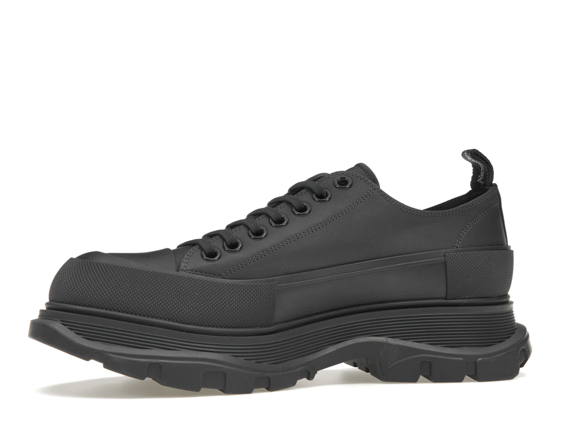 Vue 17 de Alexander McQueen Tread Slick Low Lace Up Leather Grey