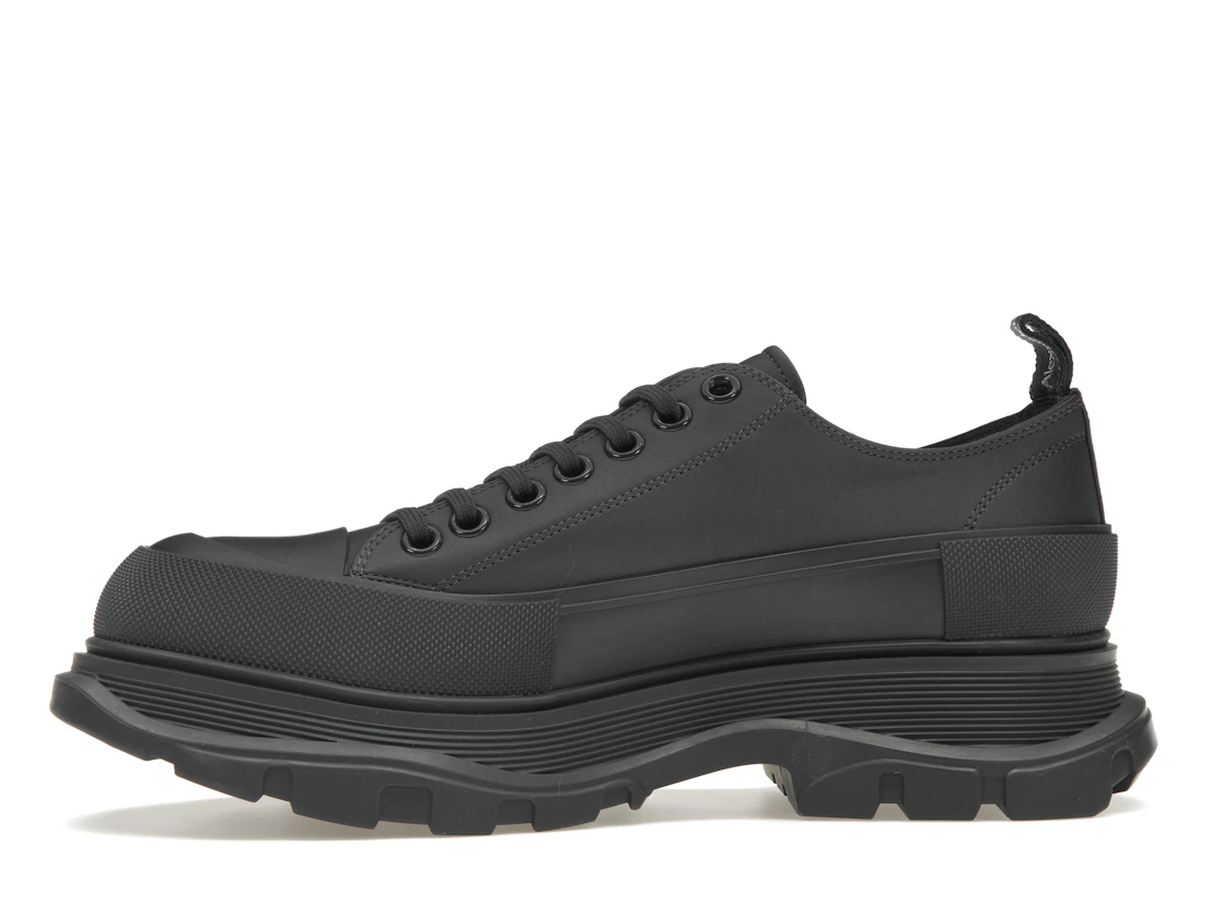 Vue 18 de Alexander McQueen Tread Slick Low Lace Up Leather Grey