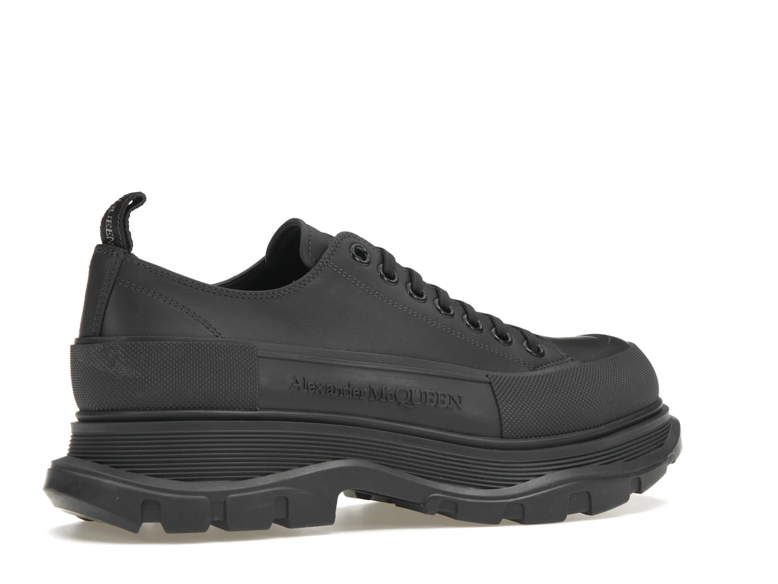 Vue 34 de Alexander McQueen Tread Slick Low Lace Up Leather Grey