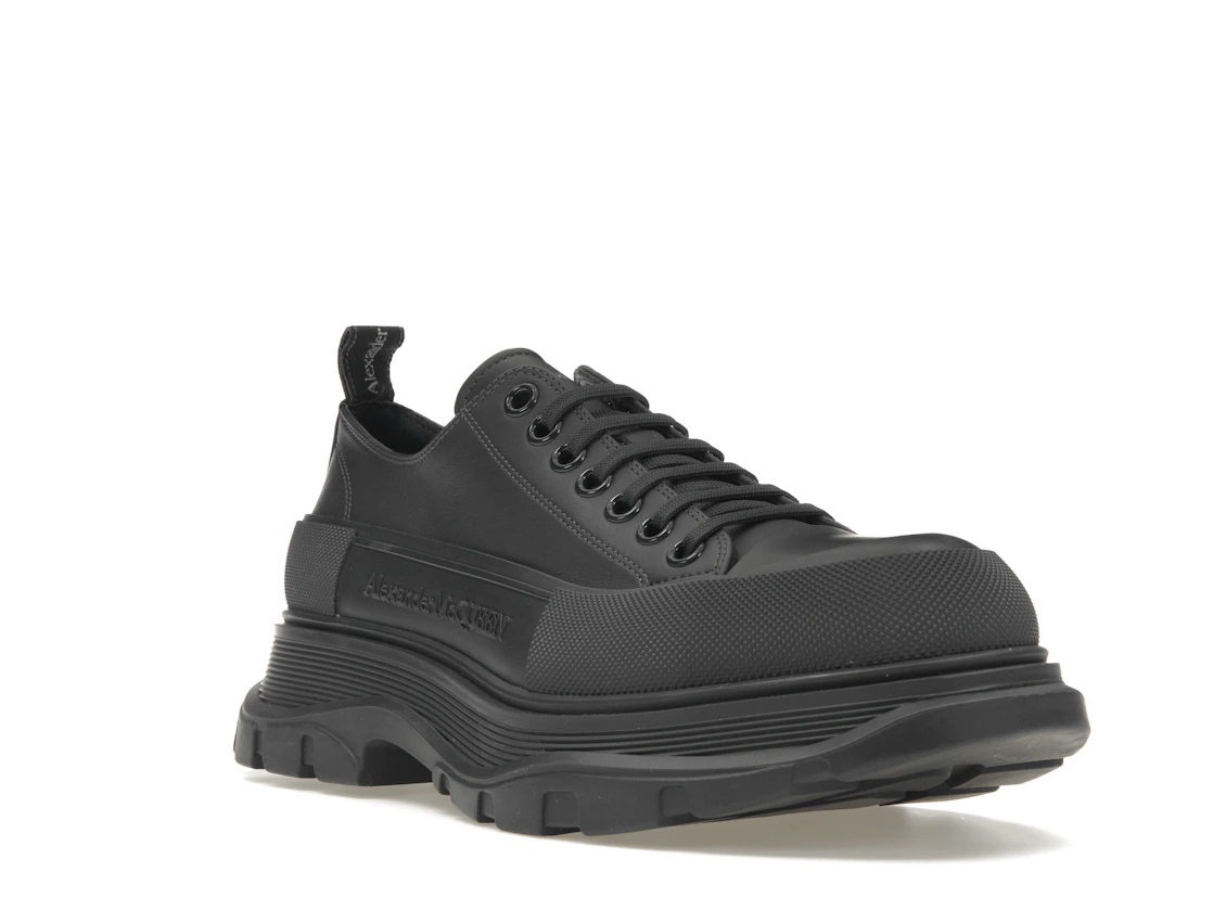 Vue 6 de Alexander McQueen Tread Slick Low Lace Up Leather Grey