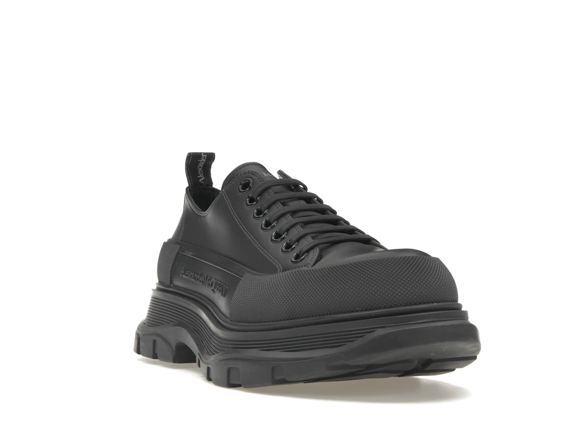Vue 7 de Alexander McQueen Tread Slick Low Lace Up Leather Grey
