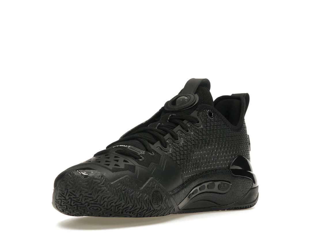 Vue 14 de Anta Shock Wave 5 Pro Kyrie Irving Black Knight