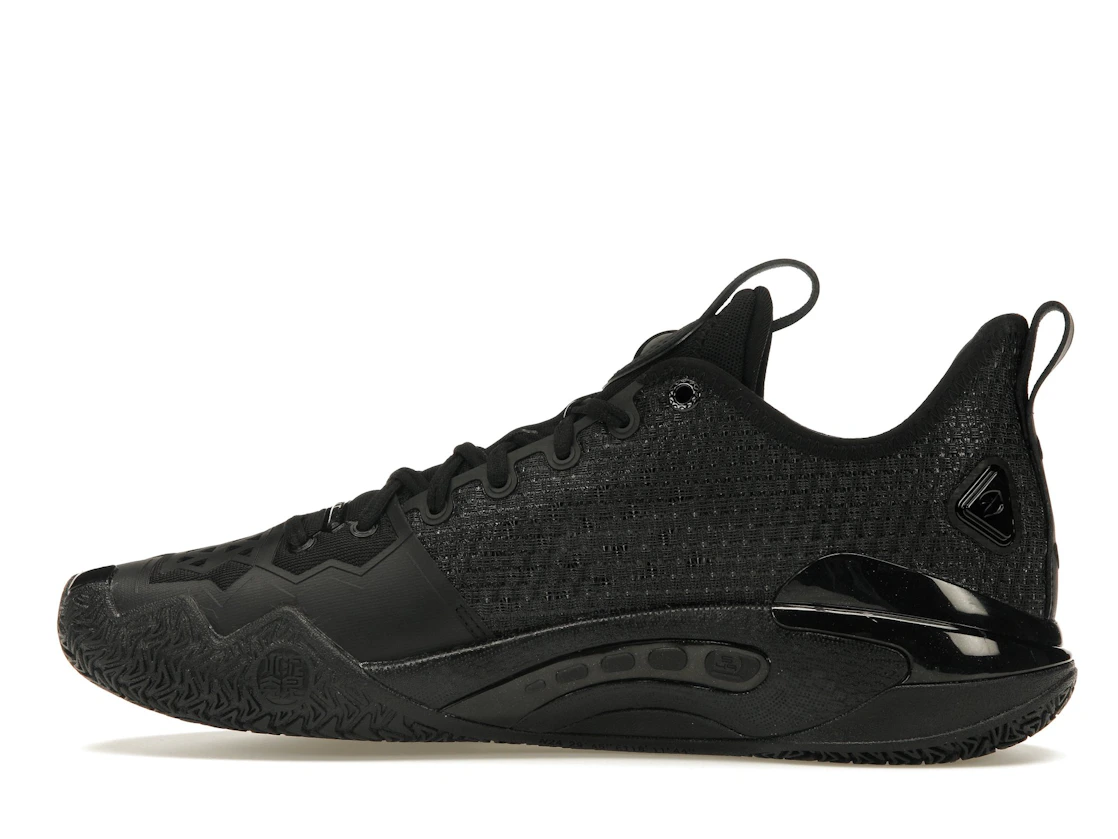 Vue 20 de Anta Shock Wave 5 Pro Kyrie Irving Black Knight