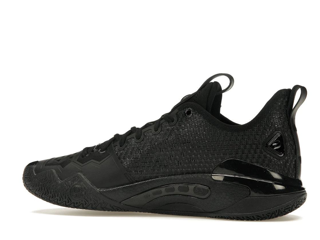 Vue 21 de Anta Shock Wave 5 Pro Kyrie Irving Black Knight