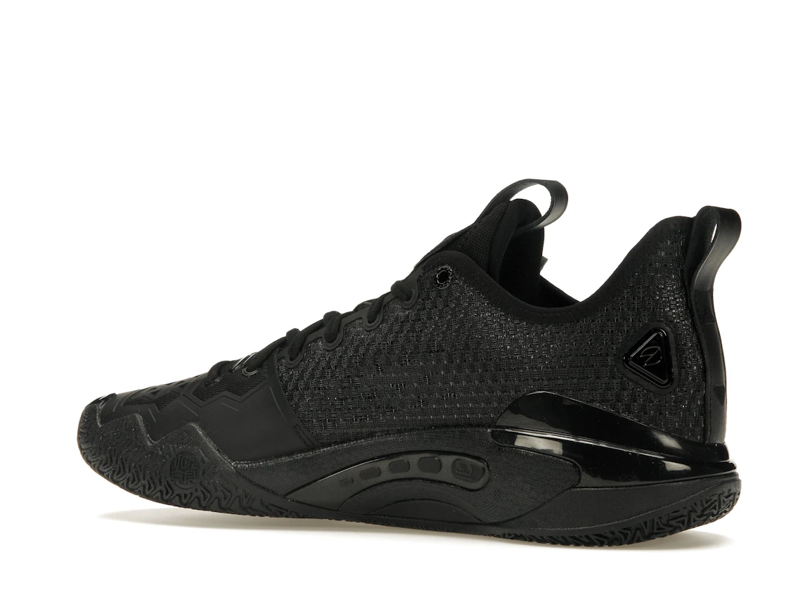 Vue 22 de Anta Shock Wave 5 Pro Kyrie Irving Black Knight