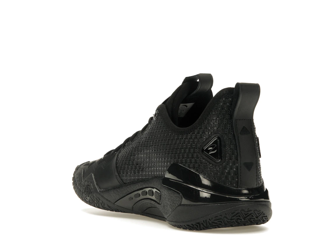 Vue 25 de Anta Shock Wave 5 Pro Kyrie Irving Black Knight