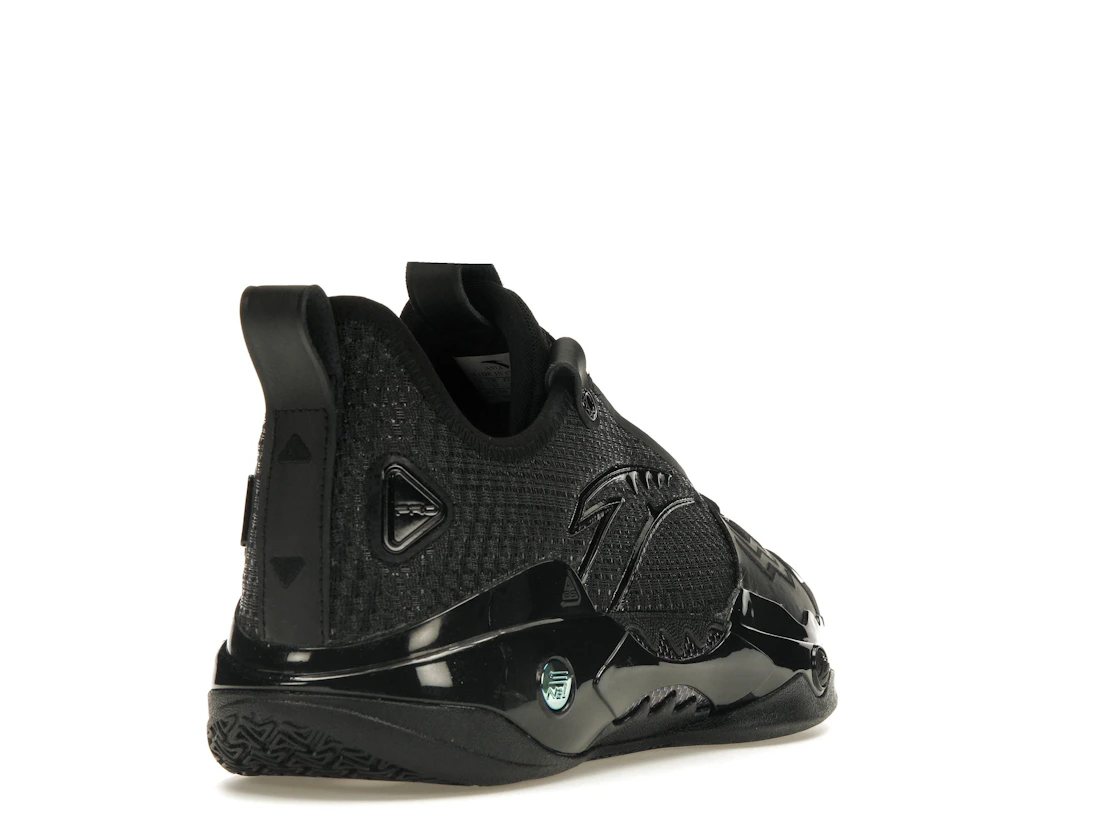 Vue 31 de Anta Shock Wave 5 Pro Kyrie Irving Black Knight