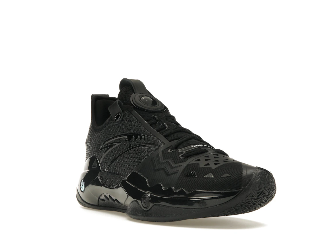 Vue 7 de Anta Shock Wave 5 Pro Kyrie Irving Black Knight