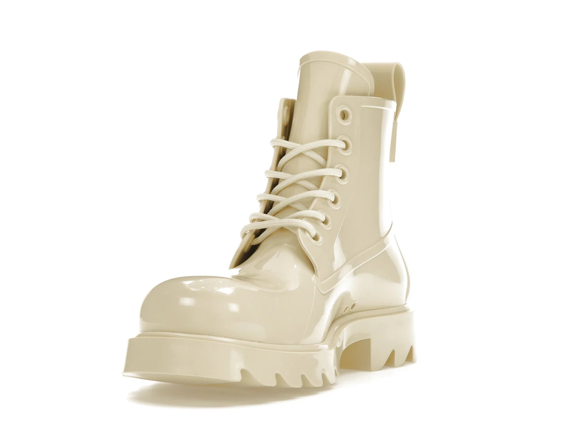 Vue 13 de Bottega Veneta Stride Lace-Up Ankle Boot Beige 