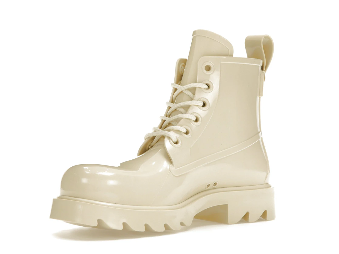 Vue 15 de Bottega Veneta Stride Lace-Up Ankle Boot Beige 