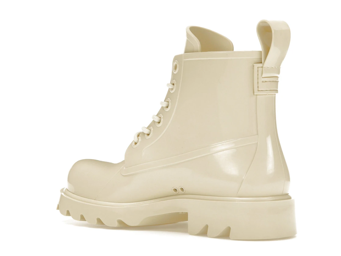 Vue 23 de Bottega Veneta Stride Lace-Up Ankle Boot Beige 
