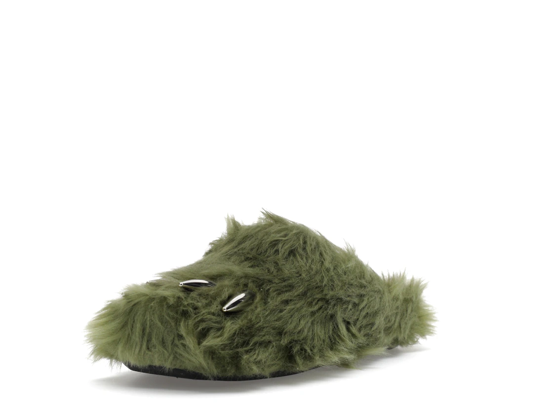 Vue 13 de Bravest Studios Bear Claw Mule Green