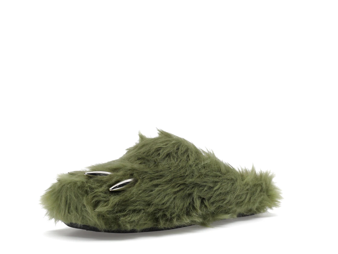 Vue 14 de Bravest Studios Bear Claw Mule Green
