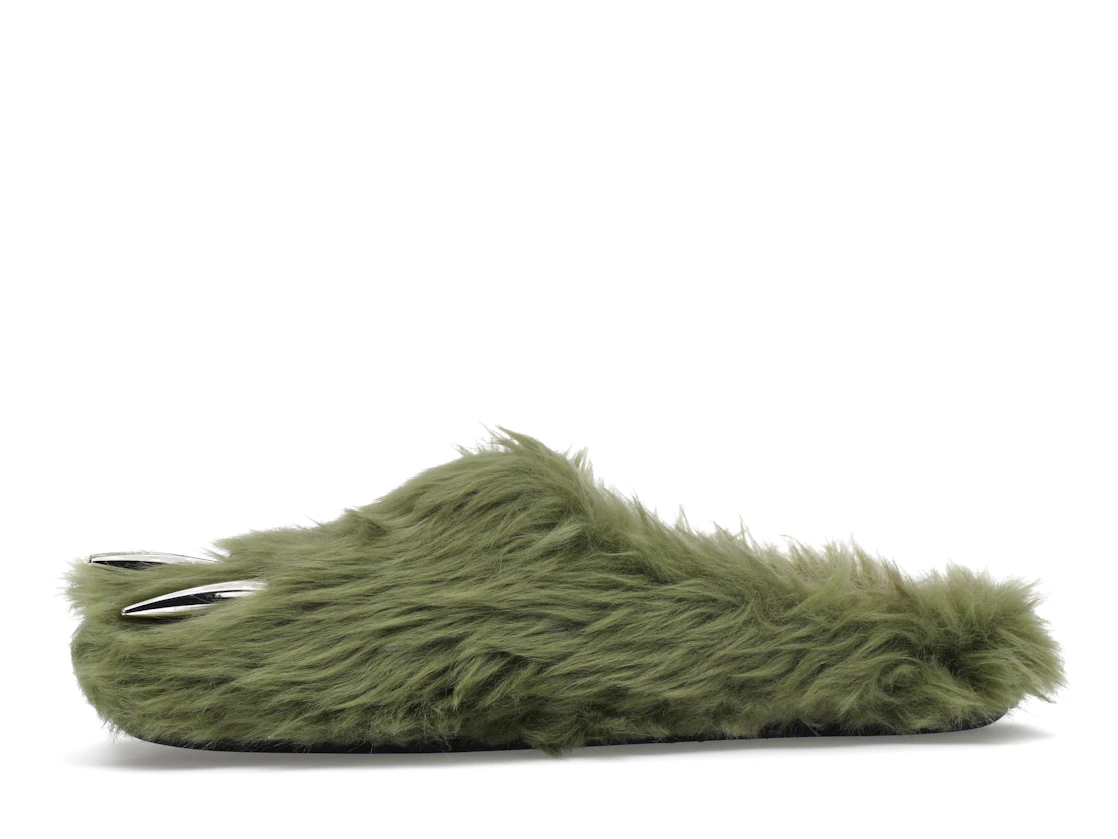 Vue 18 de Bravest Studios Bear Claw Mule Green