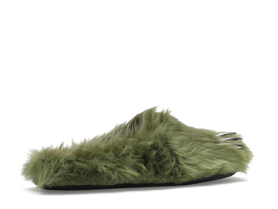 Vue 34 de Bravest Studios Bear Claw Mule Green