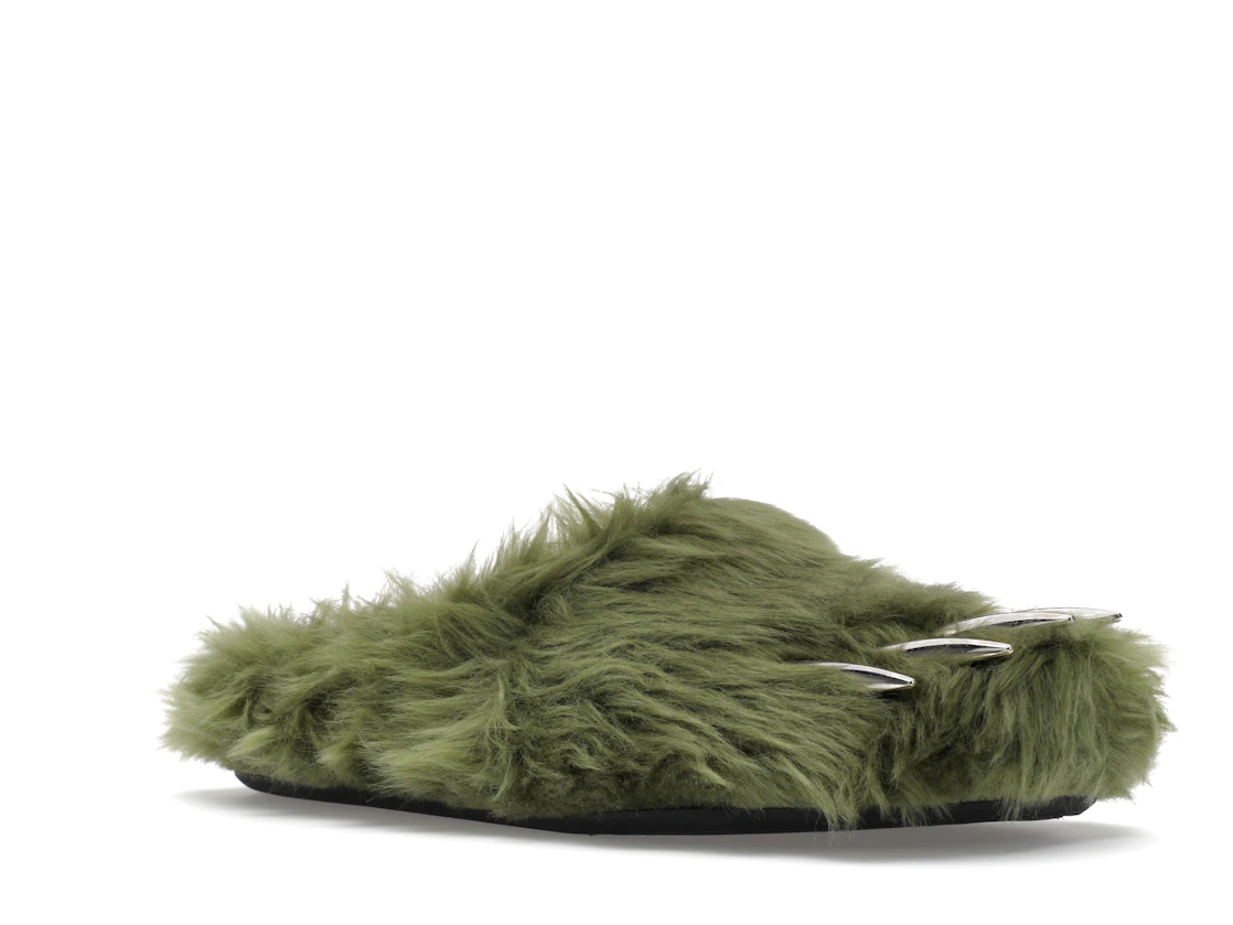Vue 5 de Bravest Studios Bear Claw Mule Green