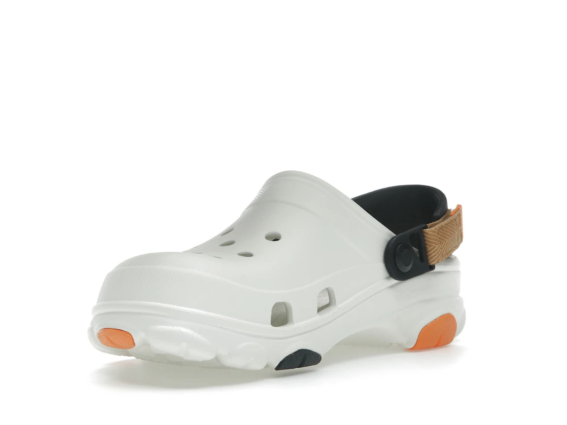 Vue 14 de Crocs Classic All-Terrain Clog White Orange