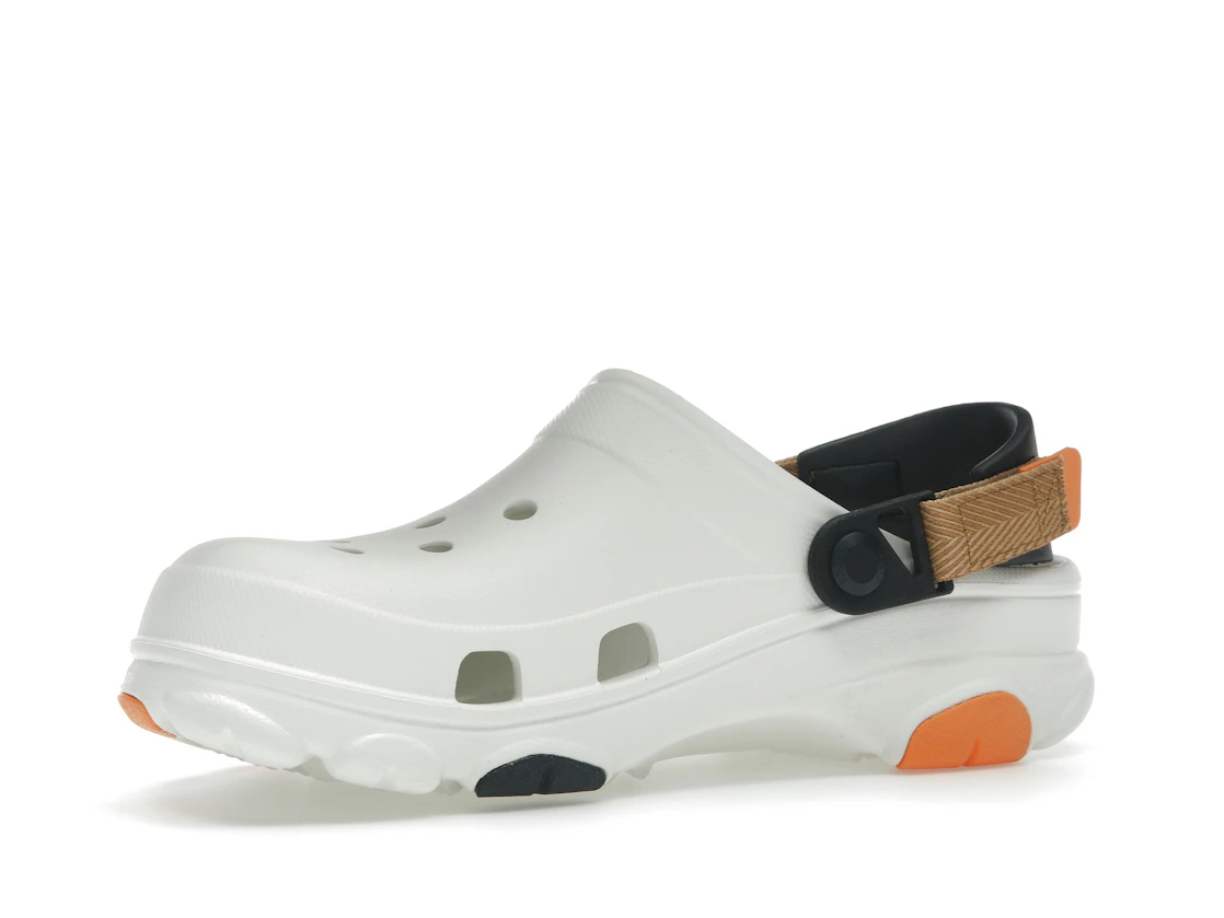 Vue 16 de Crocs Classic All-Terrain Clog White Orange