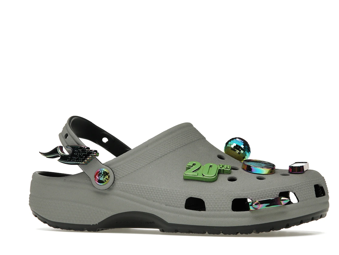 Vue 3 de Crocs Classic Clog Croc Day (2022)