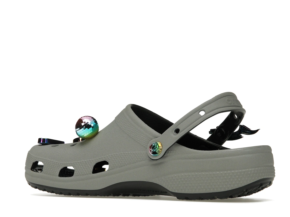 Vue 22 de Crocs Classic Clog Croc Day (2022)