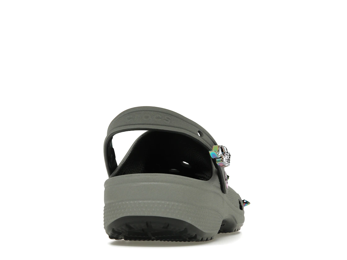 Vue 29 de Crocs Classic Clog Croc Day (2022)