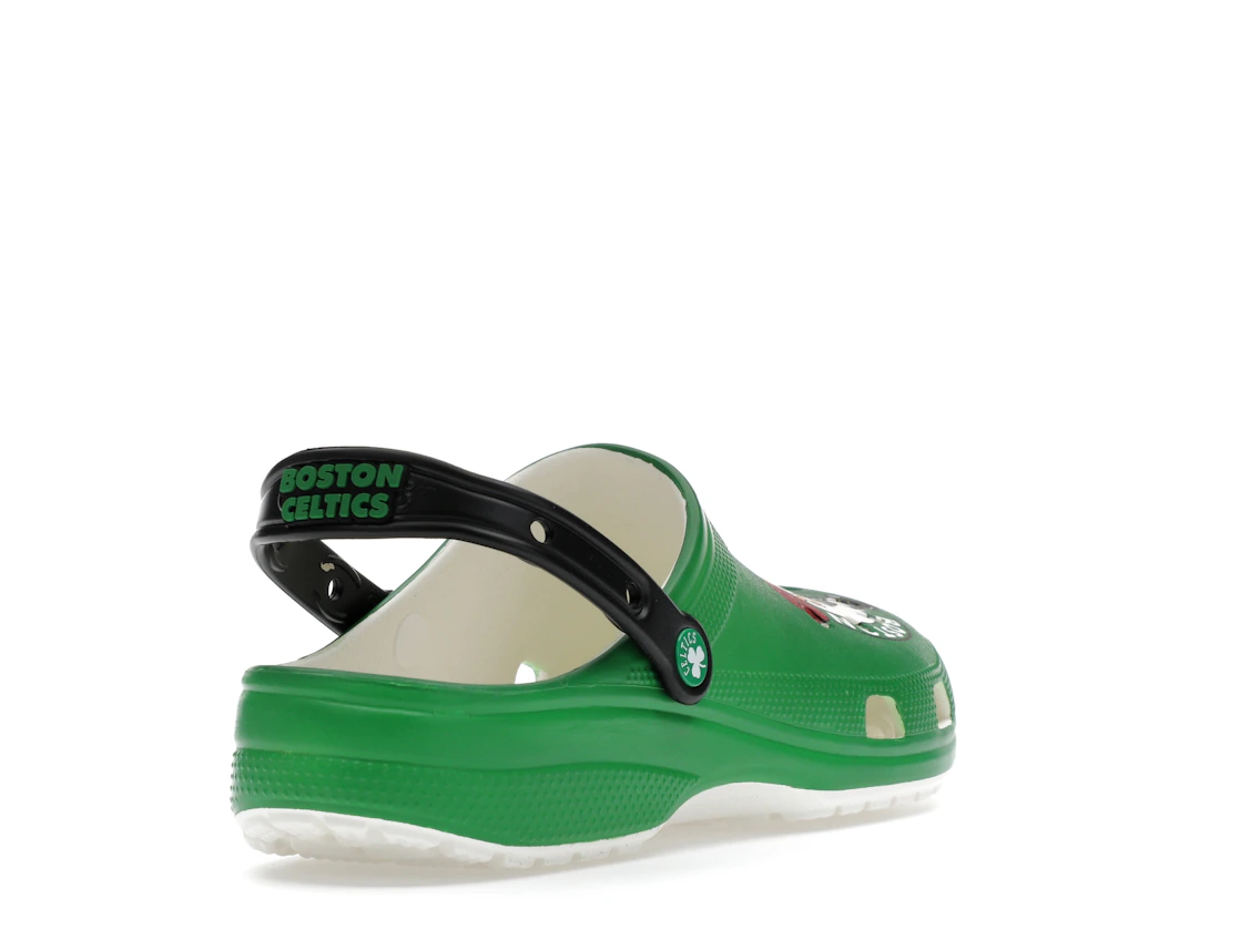 Vue 31 de Crocs Classic Clog NBA Boston Celtics