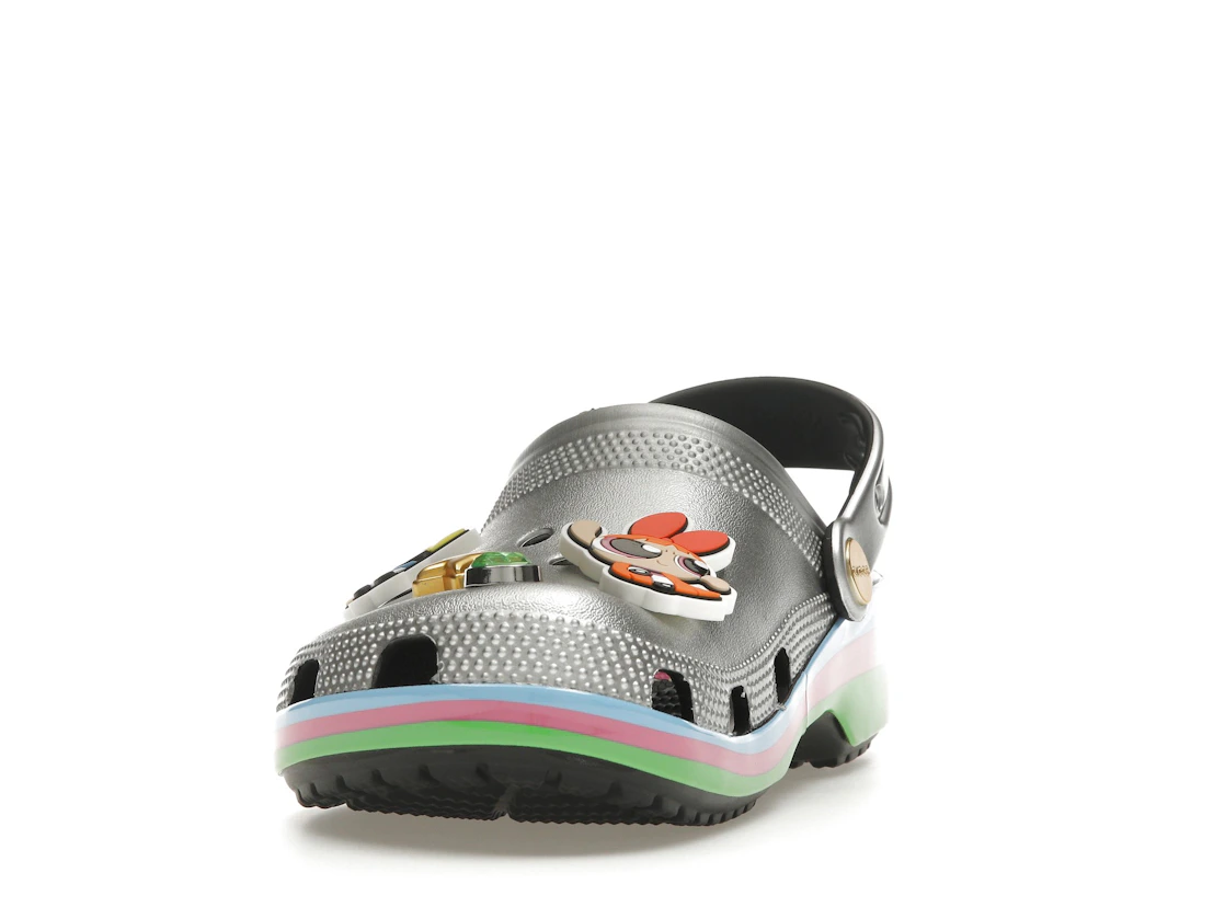 Vue 12 de Crocs Classic Clog The Powerpuff Girls